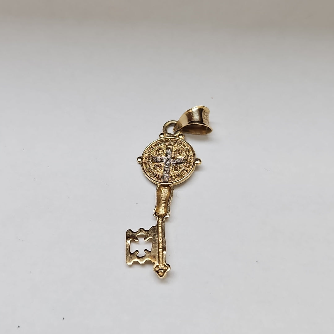 DIJE ORO 14 K 1.2 GRMS (SEMINUEVO)