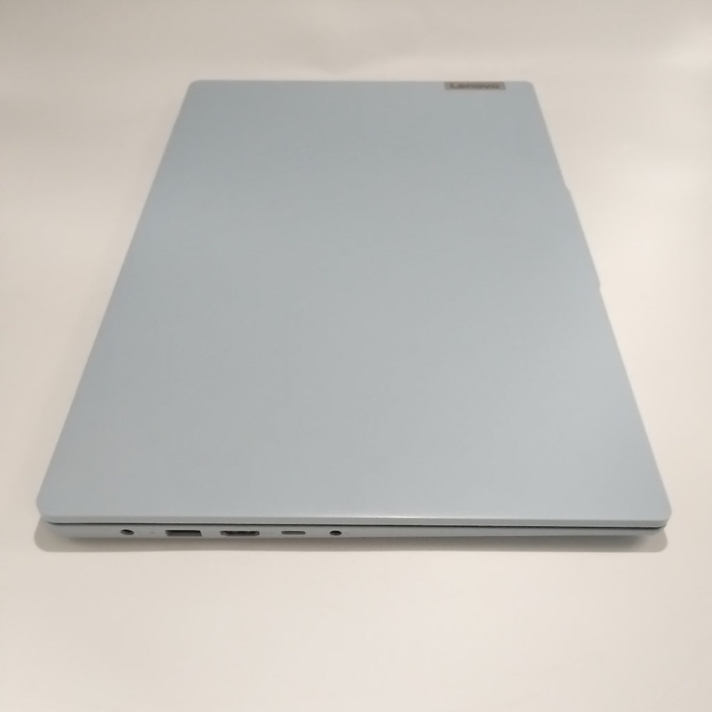 LAPTOP LENOVO IDEAPAD SLIM 3 15IAN8 (2024) 256 GB SSD 8 GB RAM (SEMINUEVO)