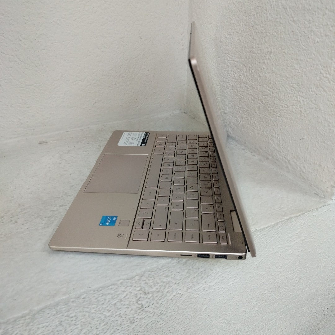 LAPTOP HP 14-EK0001LA(2024) 512 GB SSD 8 GB RAM (SEMINUEVO)
