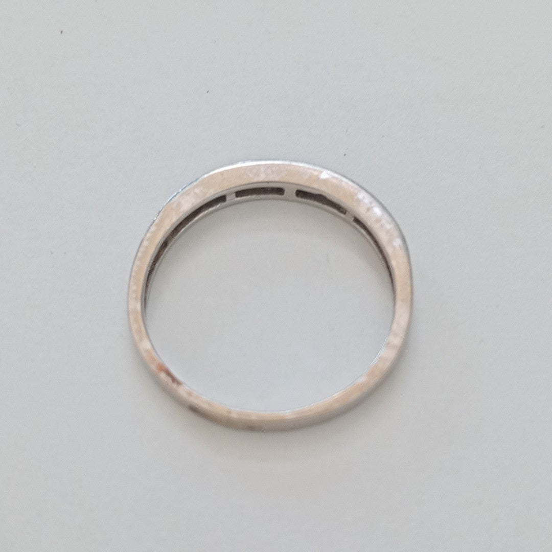 ANILLITO ORO BLANCO 10 K 2.2 GRMS (SEMINUEVO)