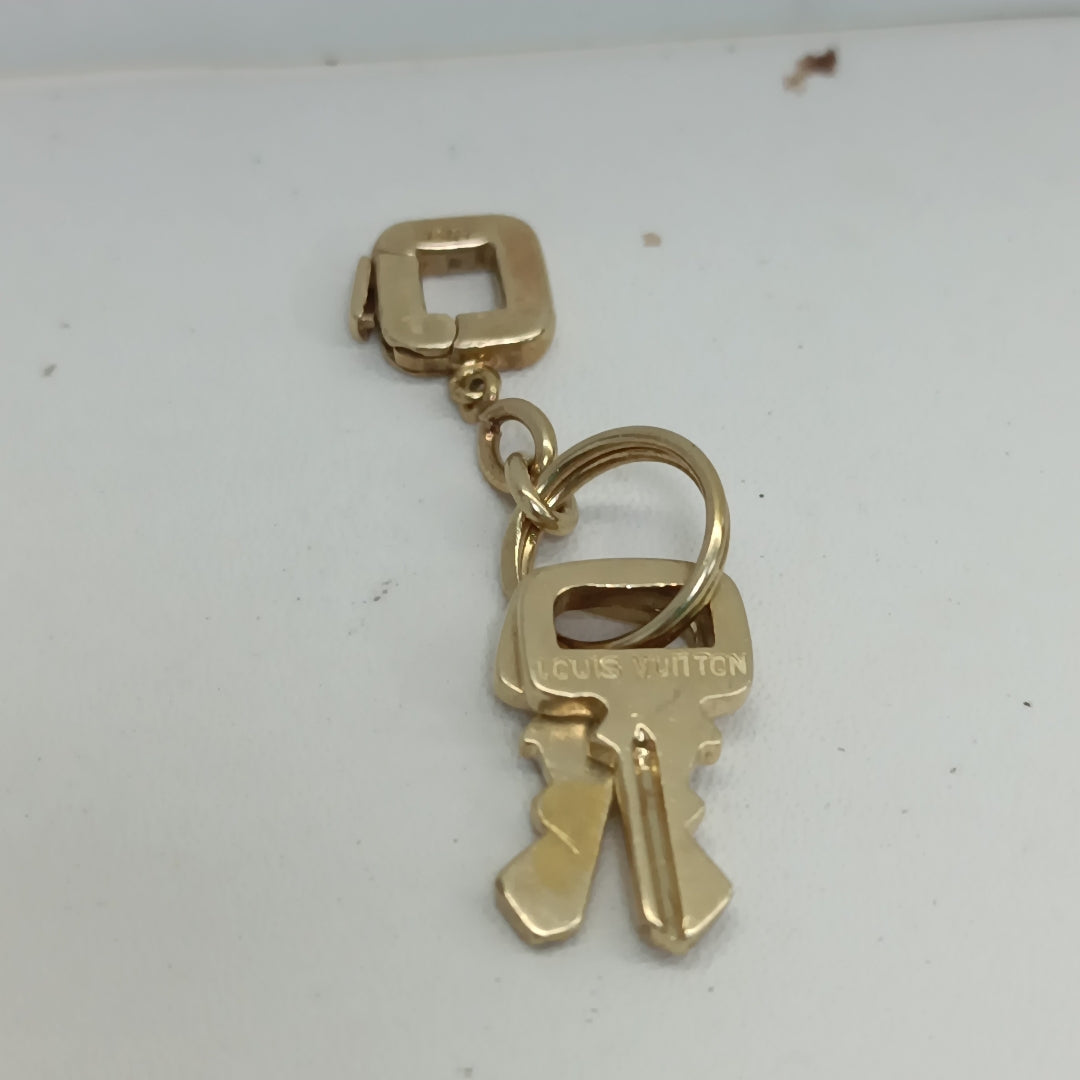 DIJE ORO 14 K 6.4 GRMS (SEMINUEVO)