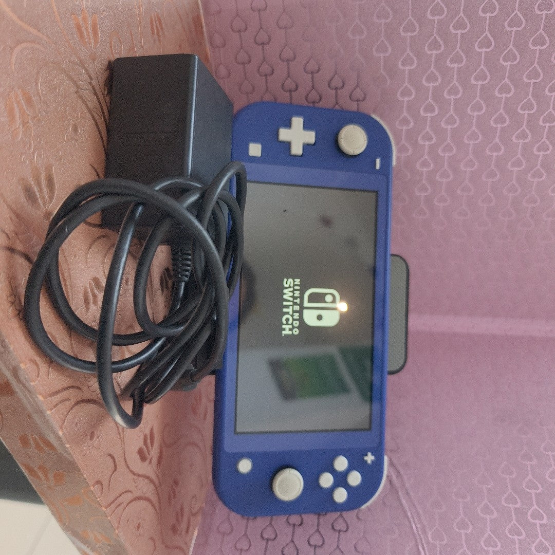 CONSOLA DE VIDEOJUEGO NINTENDO SWITCH 32 GB (SEMINUEVO)