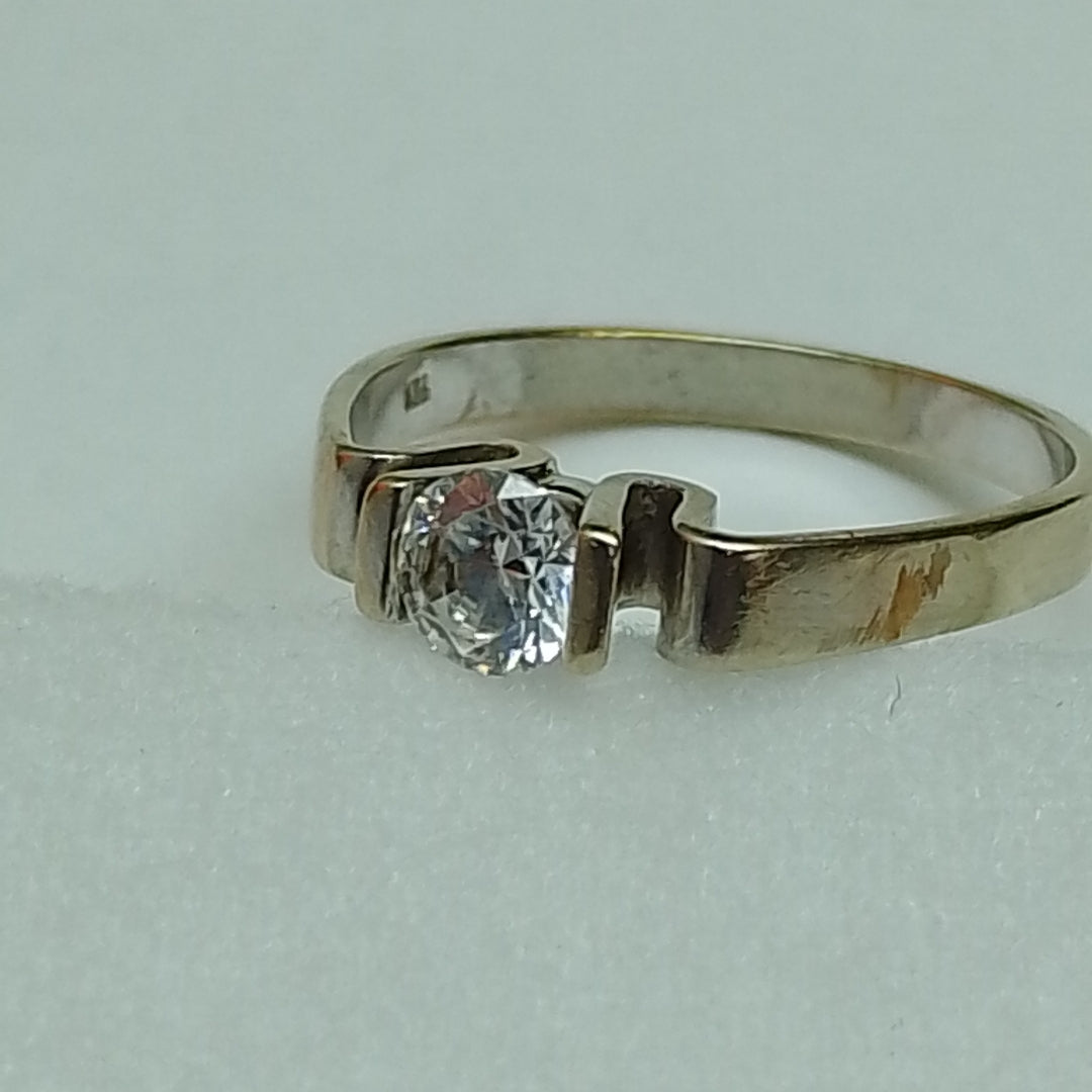 ANILLITO ORO BLANCO 14 K 2.8 GRMS (SEMINUEVO)