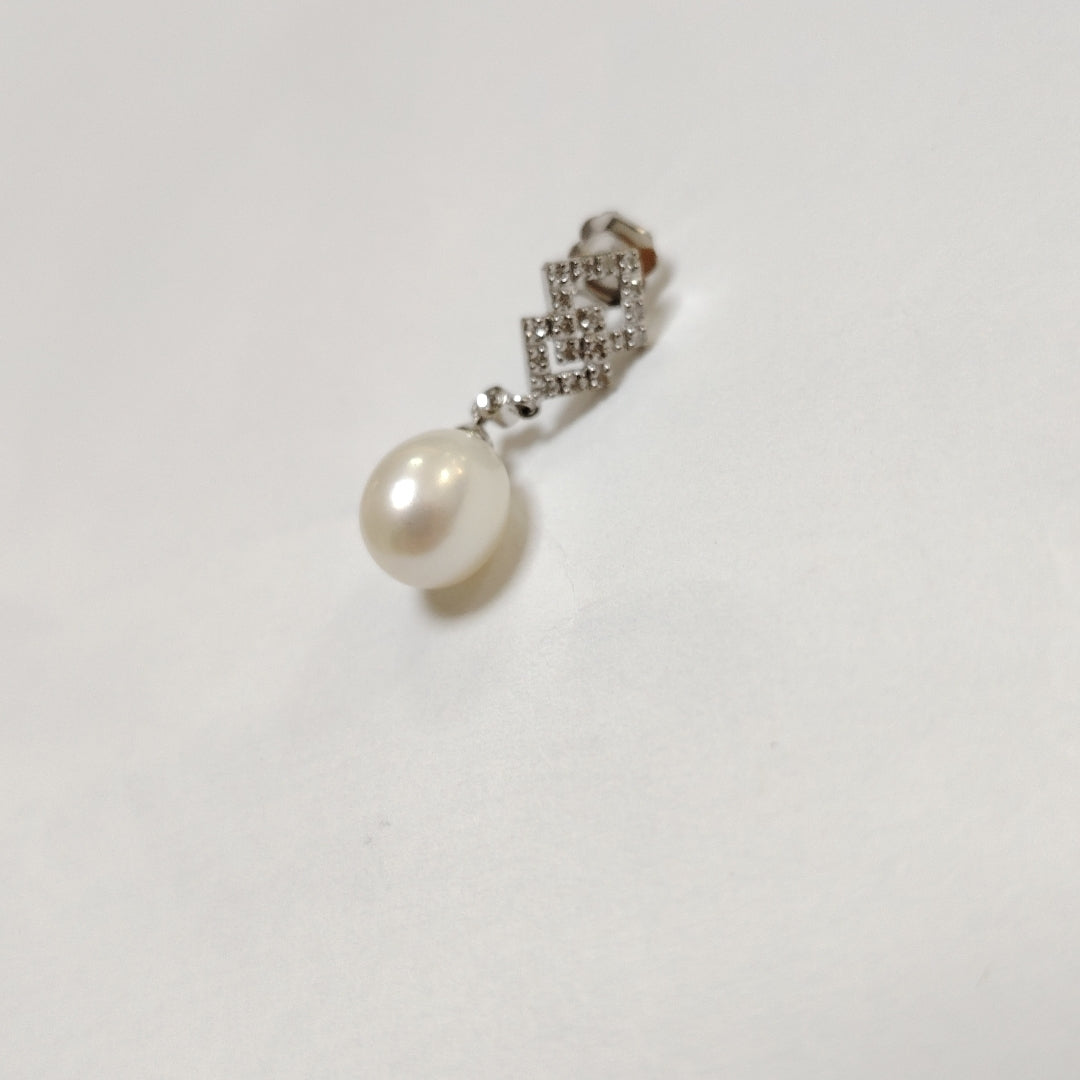 BROQUELES PAR ORO, ORO BLANCO 14 K 3.9 GRMS (SEMINUEVO)