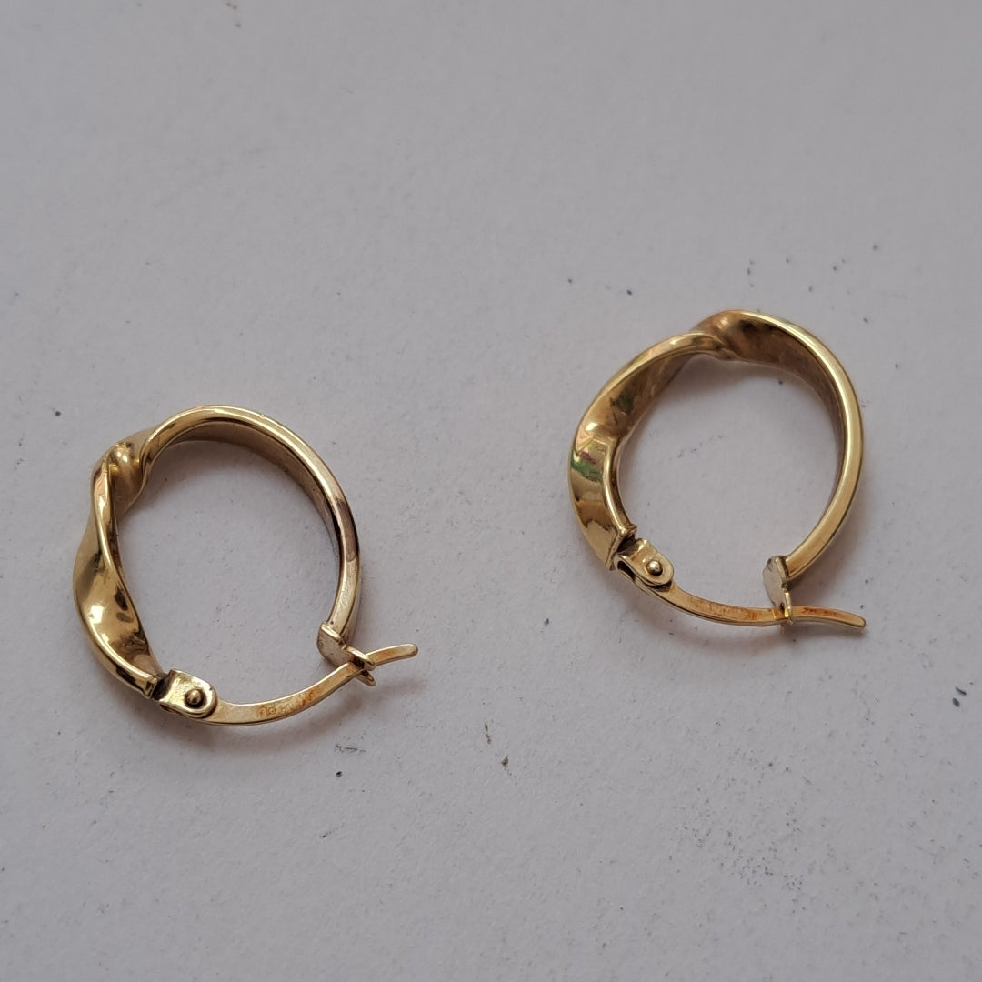ARRACADAS PAR ORO 10 K 1.4 GRMS (SEMINUEVO)