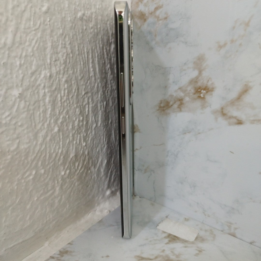 CELULAR OPPO RENO12 5G CPH2625 (2024) 512 GB 12 GB RAM (SEMINUEVO)