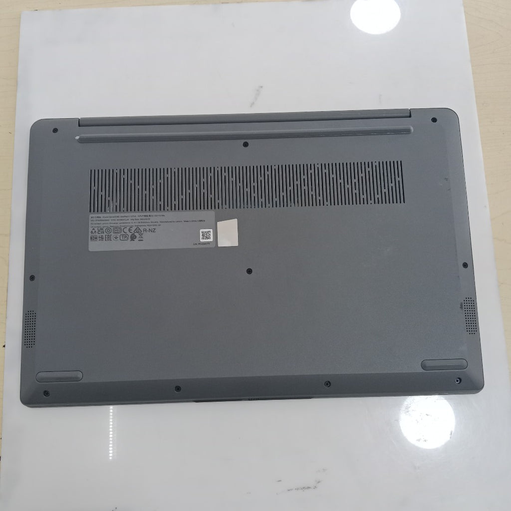 LAPTOP LENOVO IDEAPAD 3 15ITL6 (2023) 256 GB SSD 8 GB RAM (SEMINUEVO)