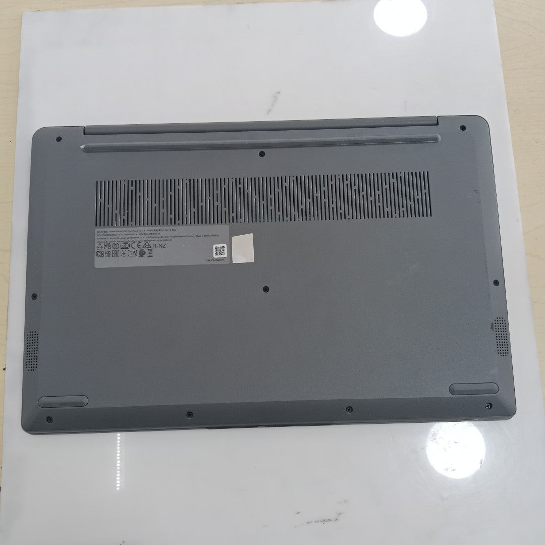 LAPTOP LENOVO IDEAPAD 3 15ITL6 (2023) 256 GB SSD 8 GB RAM (SEMINUEVO)