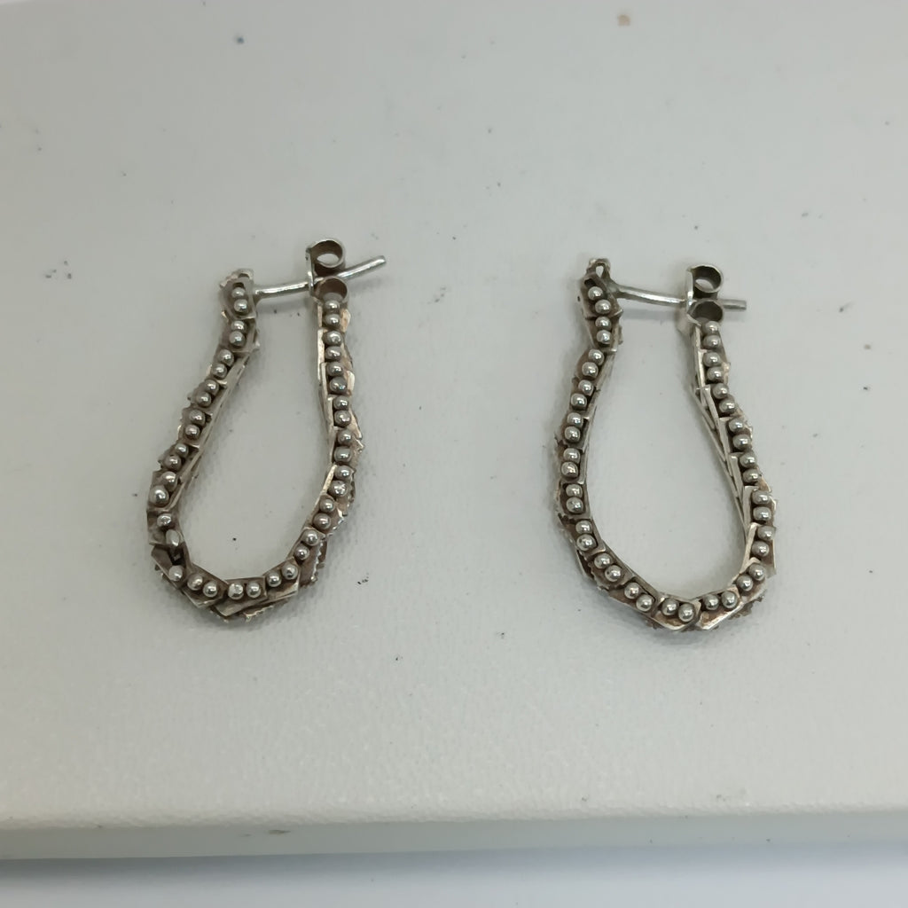 ARETES PAR PLATA 4.4 GRMS (SEMINUEVO)