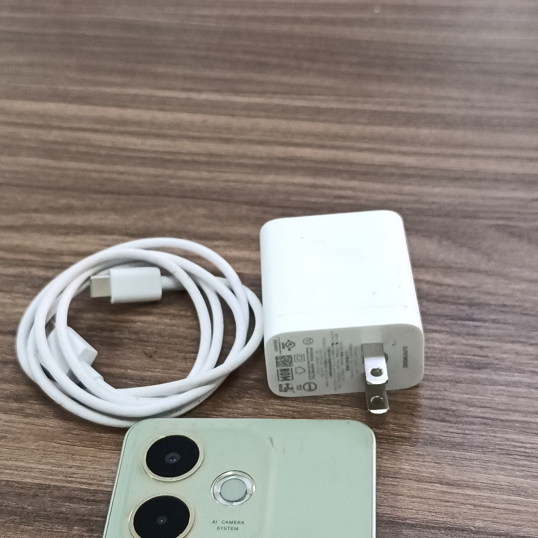 CELULAR OPPO A5 PRO CPH2711 (2025) 256 GB 8 GB RAM (SEMINUEVO)