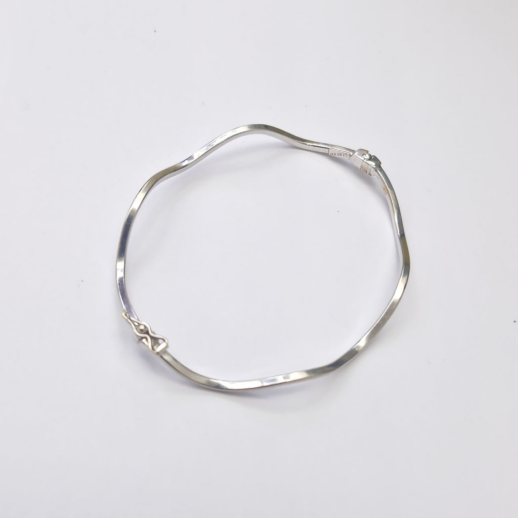 PULSERA RIGIDA ORO BLANCO 14 K 3.4 GRMS (SEMINUEVO)