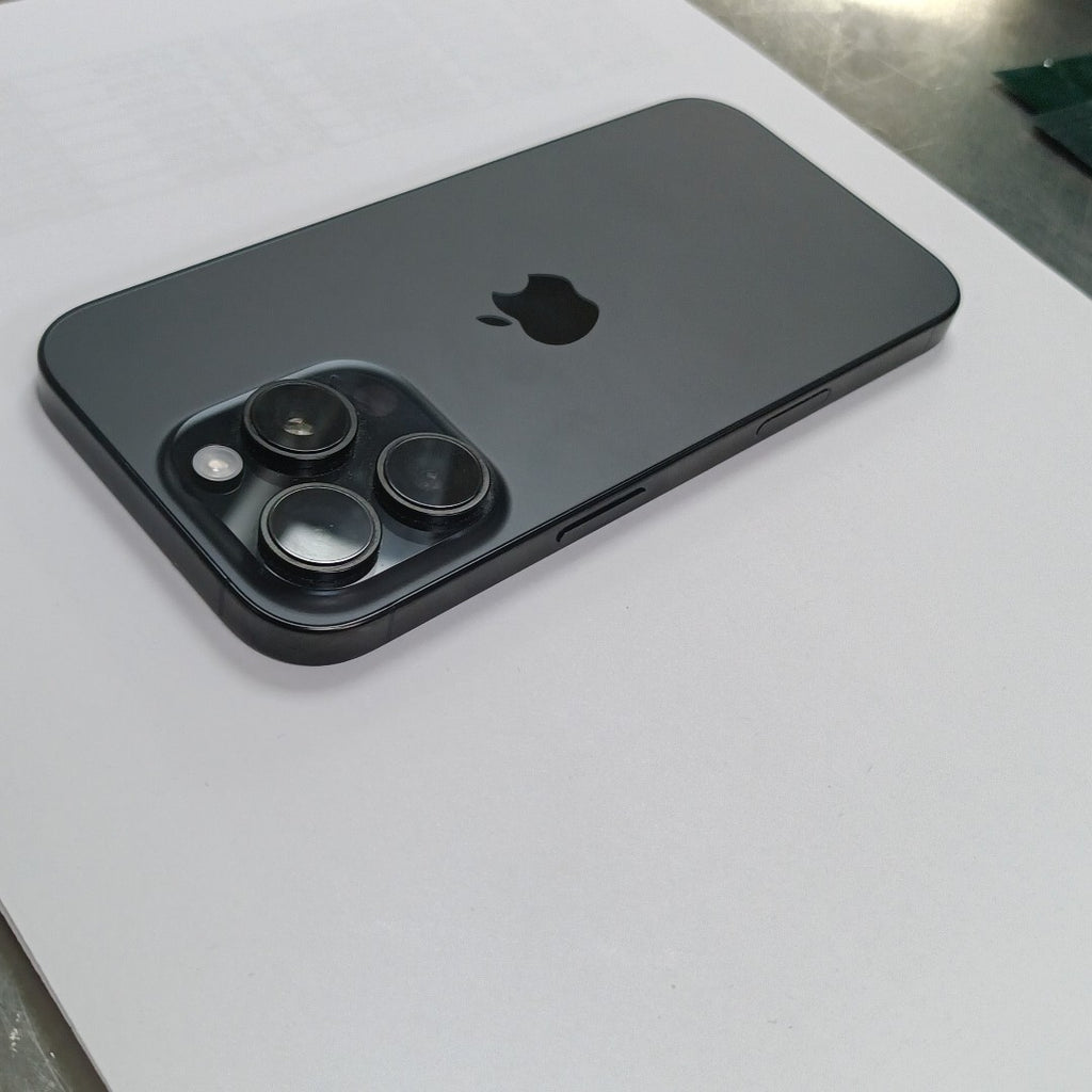 CELULAR APPLE IPHONE 16 PRO A3294 (2024) 128 GB 8 GB RAM (SEMINUEVO)