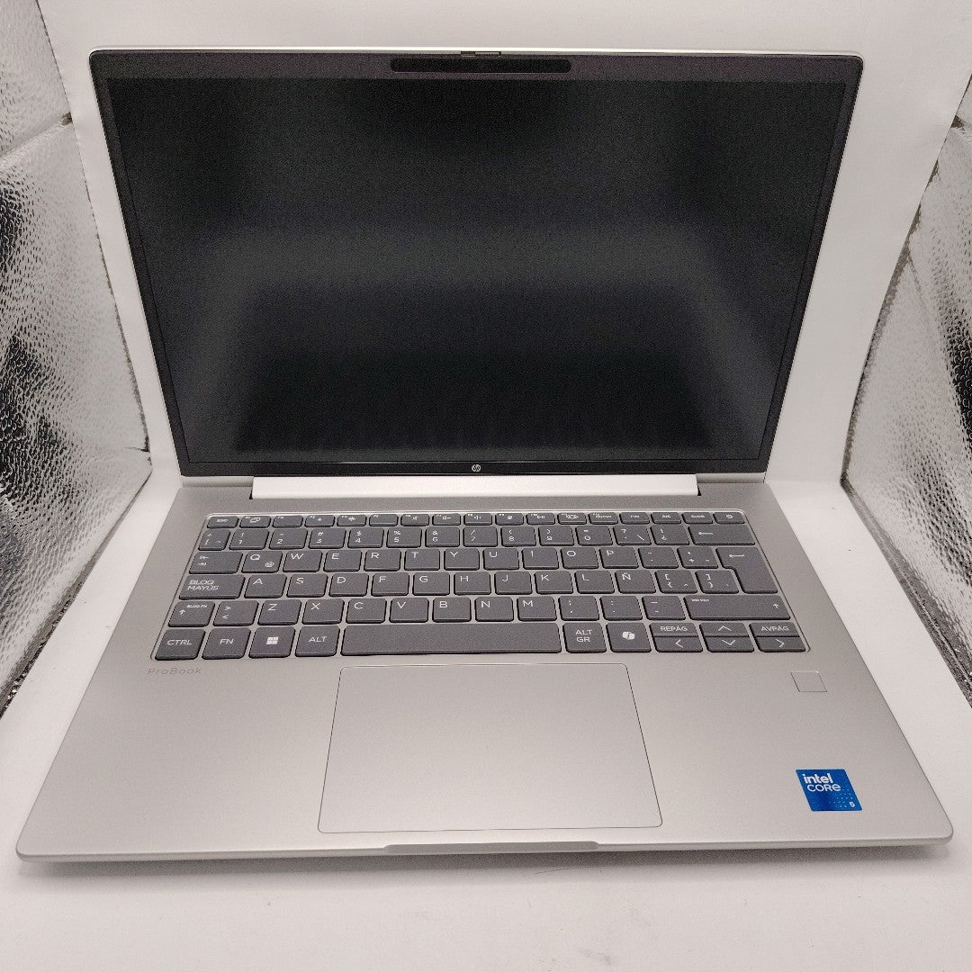 LAPTOP HP PROBOOK 4 G1IR 14 (2025) 512 GB SSD 16 GB RAM (SEMINUEVO)