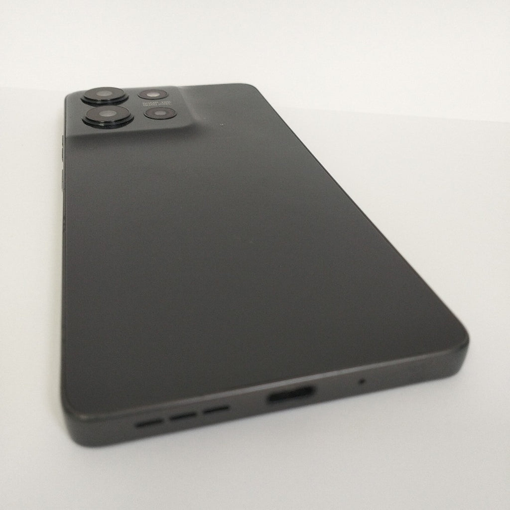 CELULAR MOTOROLA MOTO G75 5G XT2437-2 (2024) 256 GB 8 GB RAM (SEMINUEVO)