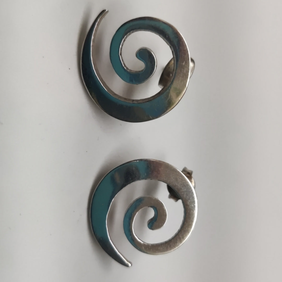 BROQUELES PAR PLATA 5,70 GRMS (SEMINUEVO)