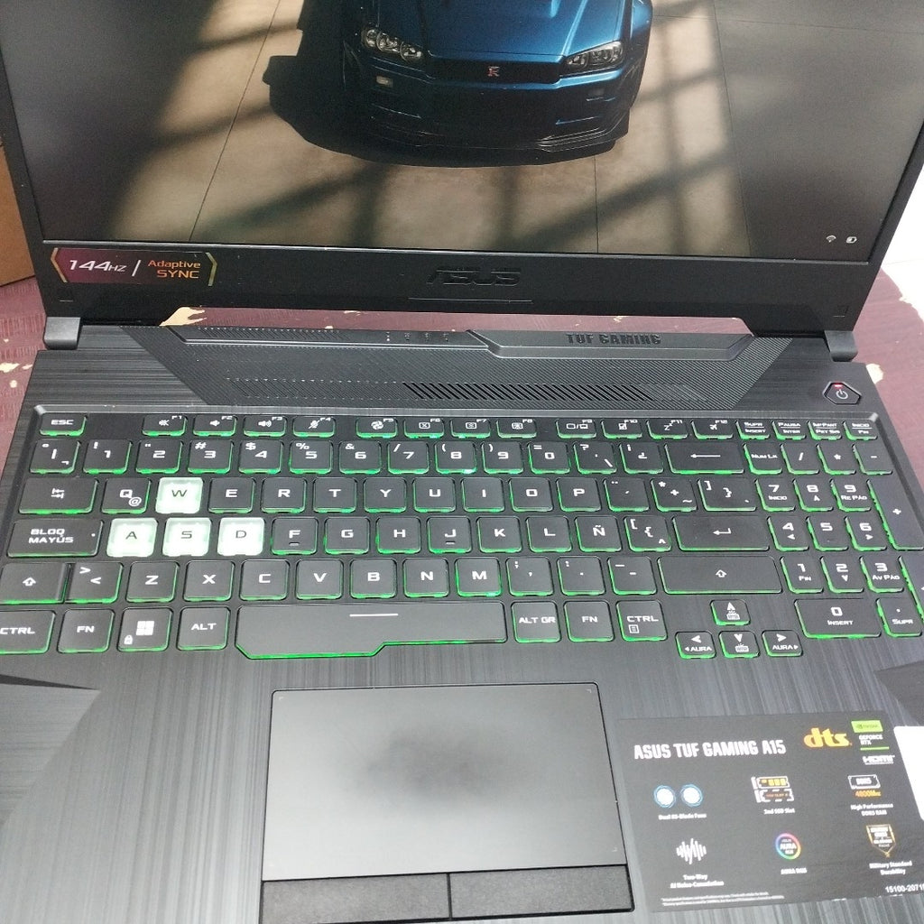 LAPTOP ASUS TUF GAMING A15 FA506NFR-HN007W (2024) 512 GB SSD 8 GB RAM (SEMINUEVO)