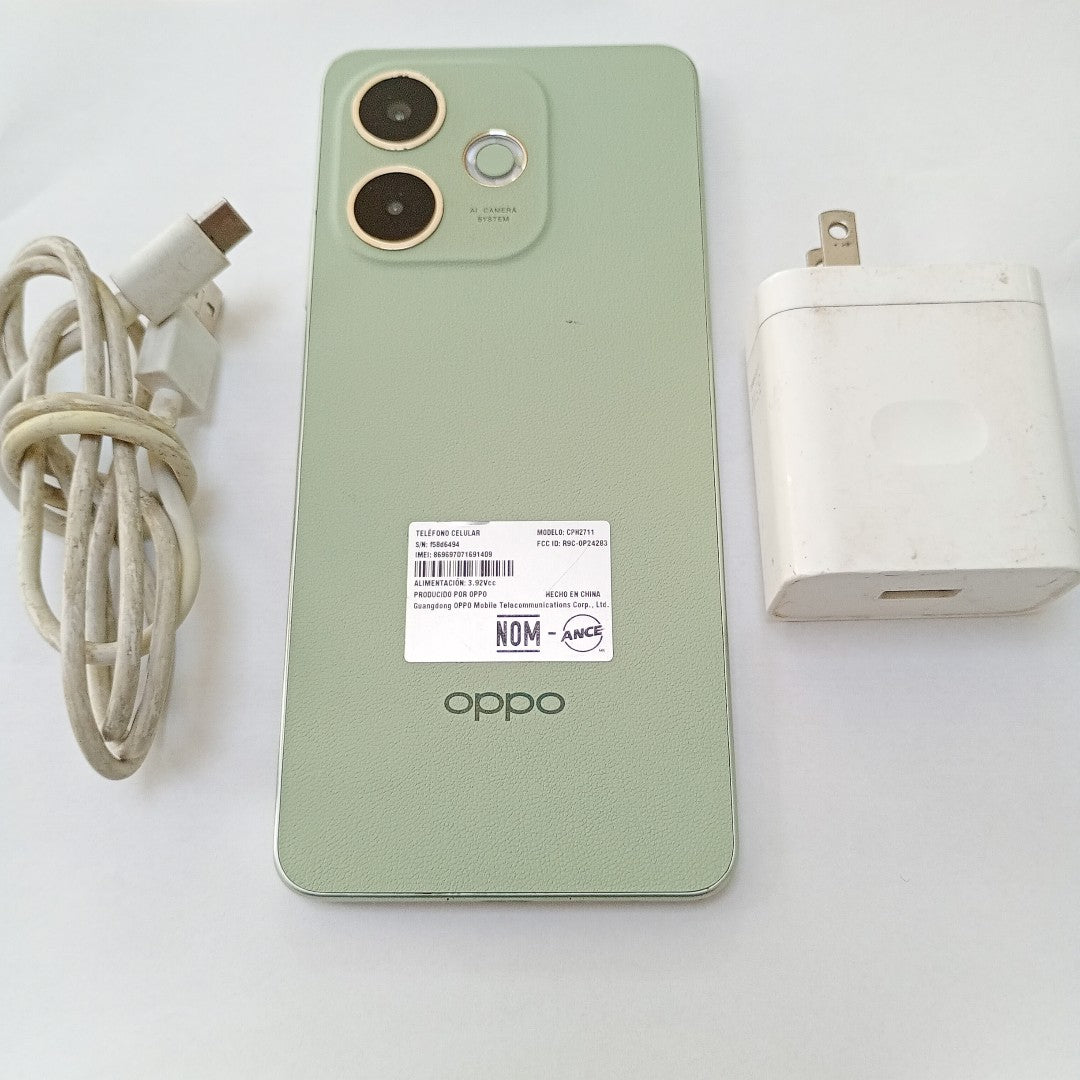 CELULAR OPPO A5 PRO CPH2711 (2025) 256 GB 8 GB RAM (SEMINUEVO)
