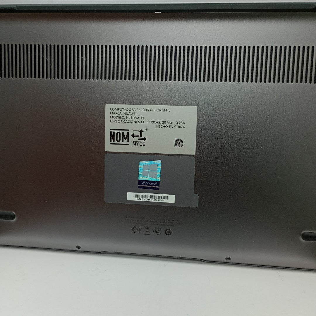 LAPTOP HUAWEI MATEBOOK D14 MDF-X (2024) 512 GB SSD 8 GB RAM (SEMINUEVO)