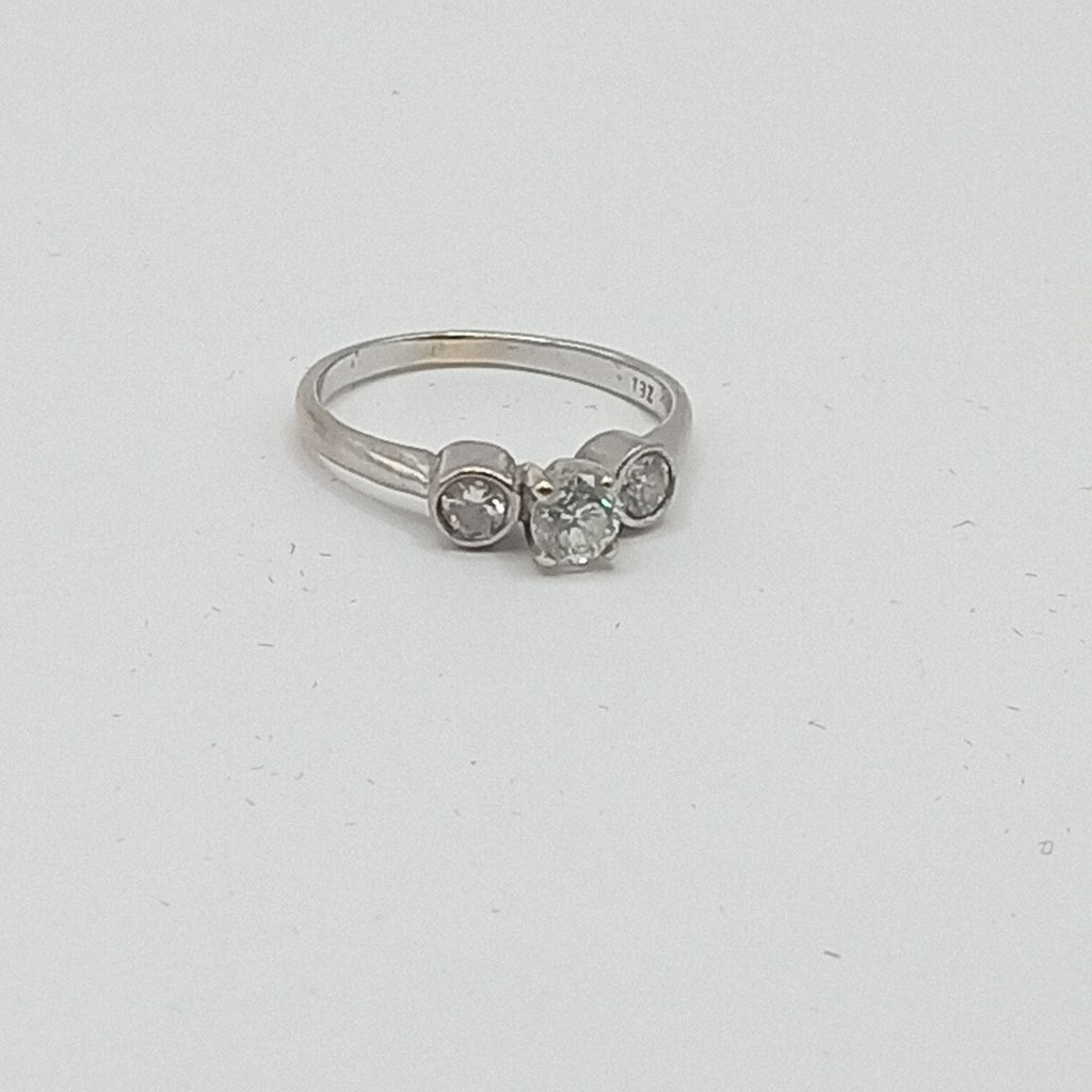 ANILLITO ORO, ORO BLANCO 14 K 2.2 GRMS (SEMINUEVO)