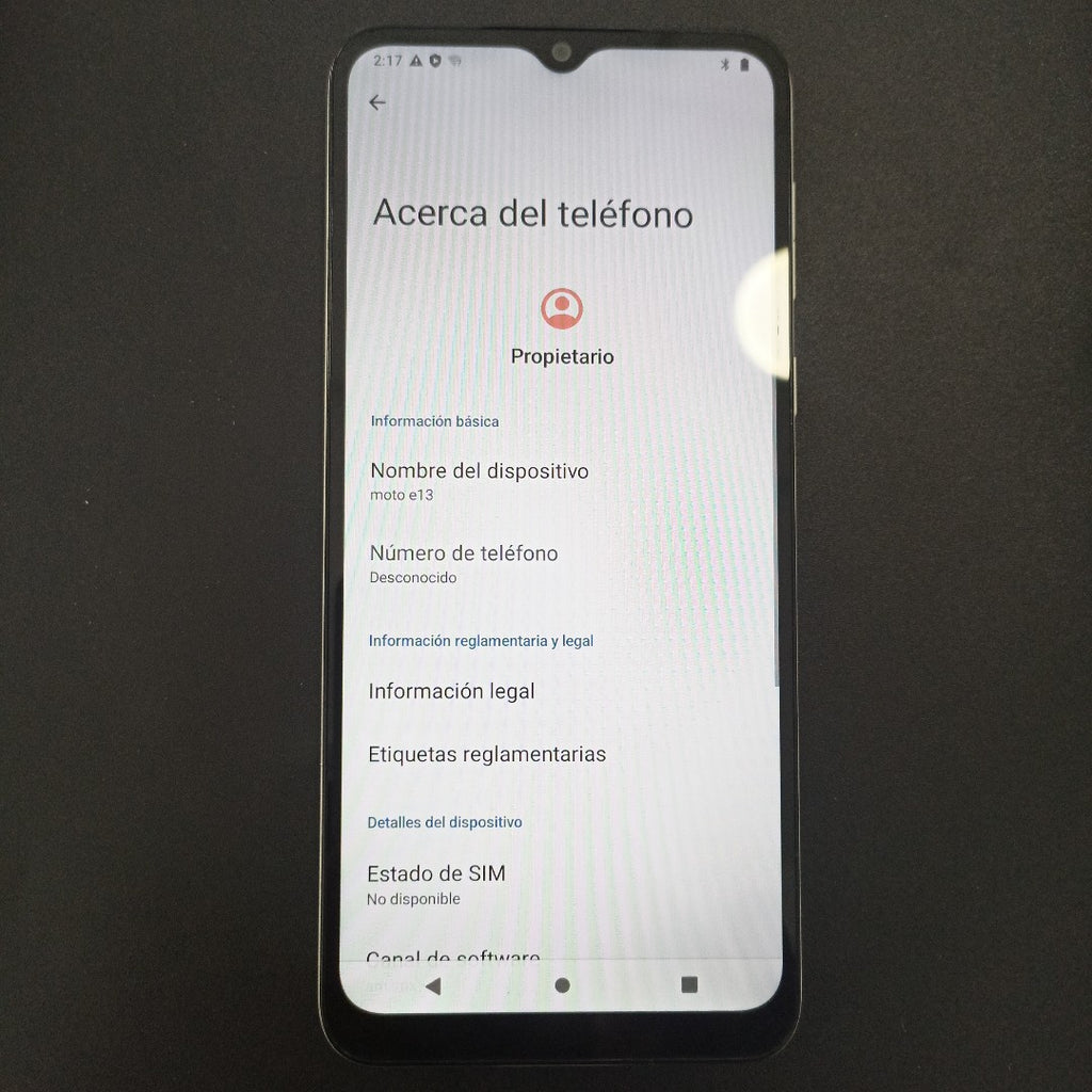 CELULAR MOTOROLA MOTO E13 XT2345-2 64 GB 2 GB RAM (SEMINUEVO)