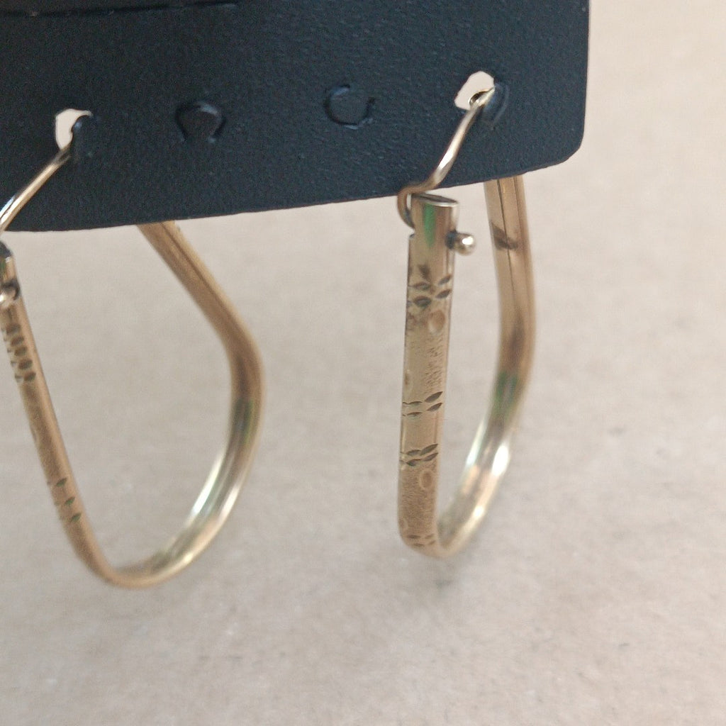 ARRACADAS PAR ORO 10 K 4.8 GRMS (SEMINUEVO)