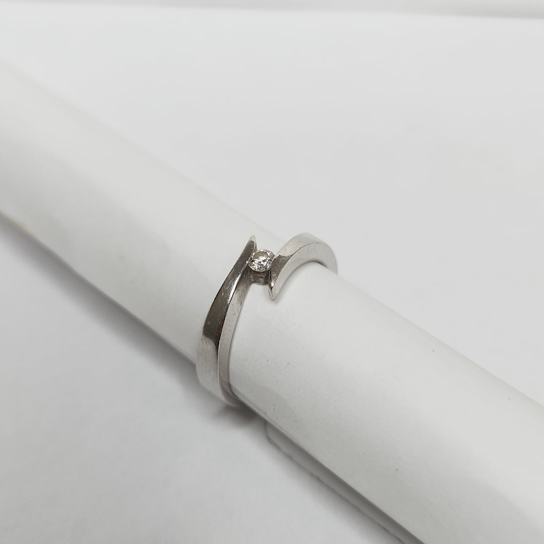 ANILLITO ORO BLANCO 14 K 4.1 GRMS (SEMINUEVO)
