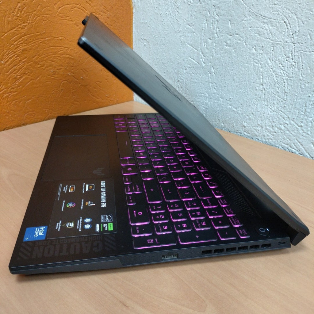 LAPTOP ASUS TUF GAMING F16 FX607VJ-RL024W (2025) 512 GB SSD 16 GB RAM (SEMINUEVO)