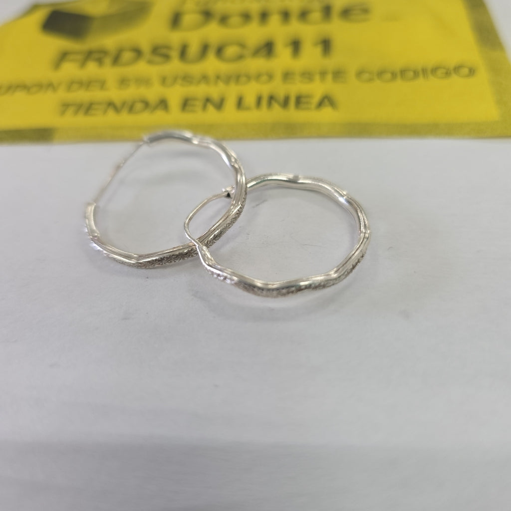 PAR ARRACADAS LABRADAS PLATA .925 2.5 GR (NUEVO)