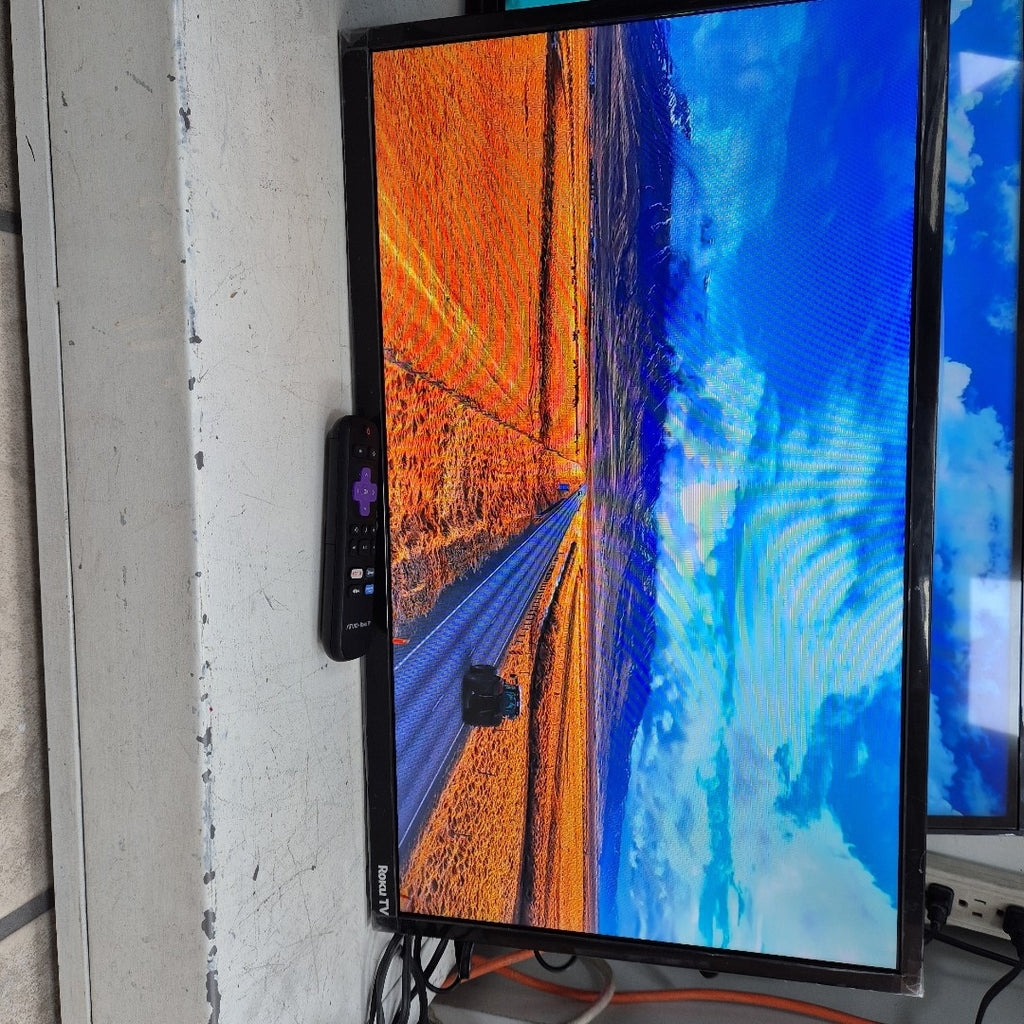 PANTALLA ATVIO ATV-24HDR (2024) 24" LED HD (SEMINUEVO)