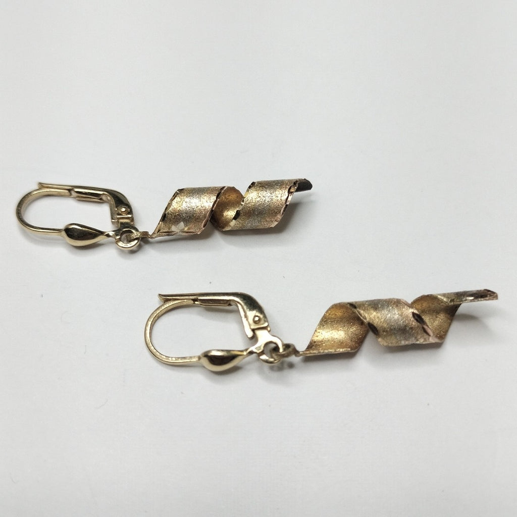 ARETES PAR ORO 14 K 2.5 GRMS (SEMINUEVO)