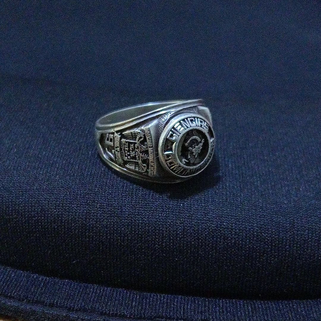 ANILLO DE GRADUACIÓN PLATA 9,00 GRMS (SEMINUEVO)