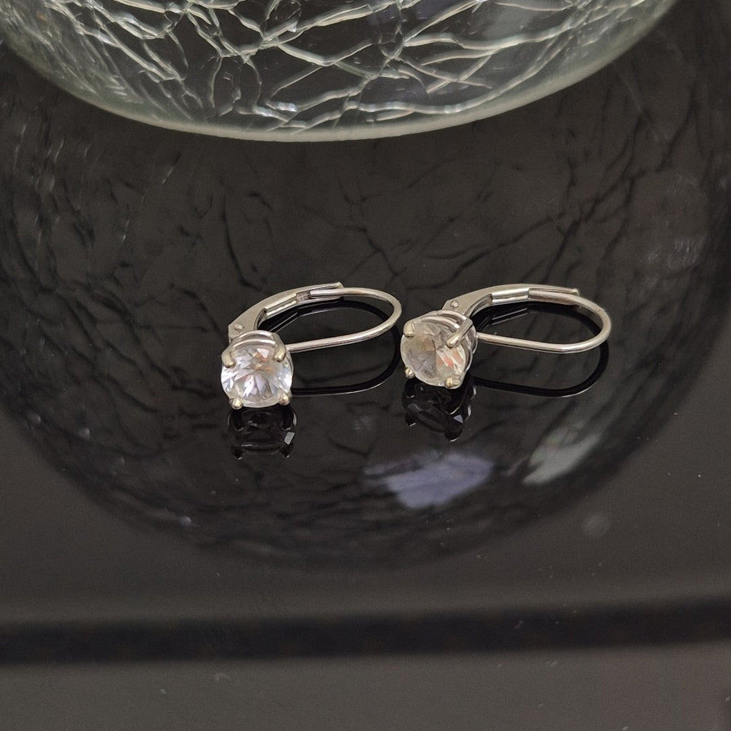 ARETES PAR ORO BLANCO 14 K 1,60 GRMS (SEMINUEVO)