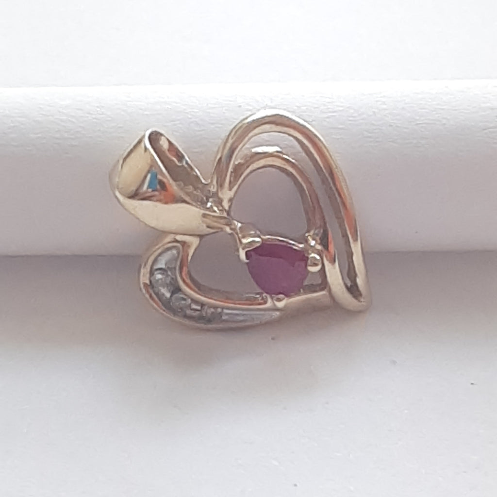 DIJE ORO 10 K 1.1 GRMS (SEMINUEVO)