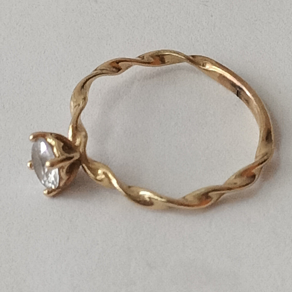 SOLITARIO ORO 14 K 1.3 GRMS (SEMINUEVO)