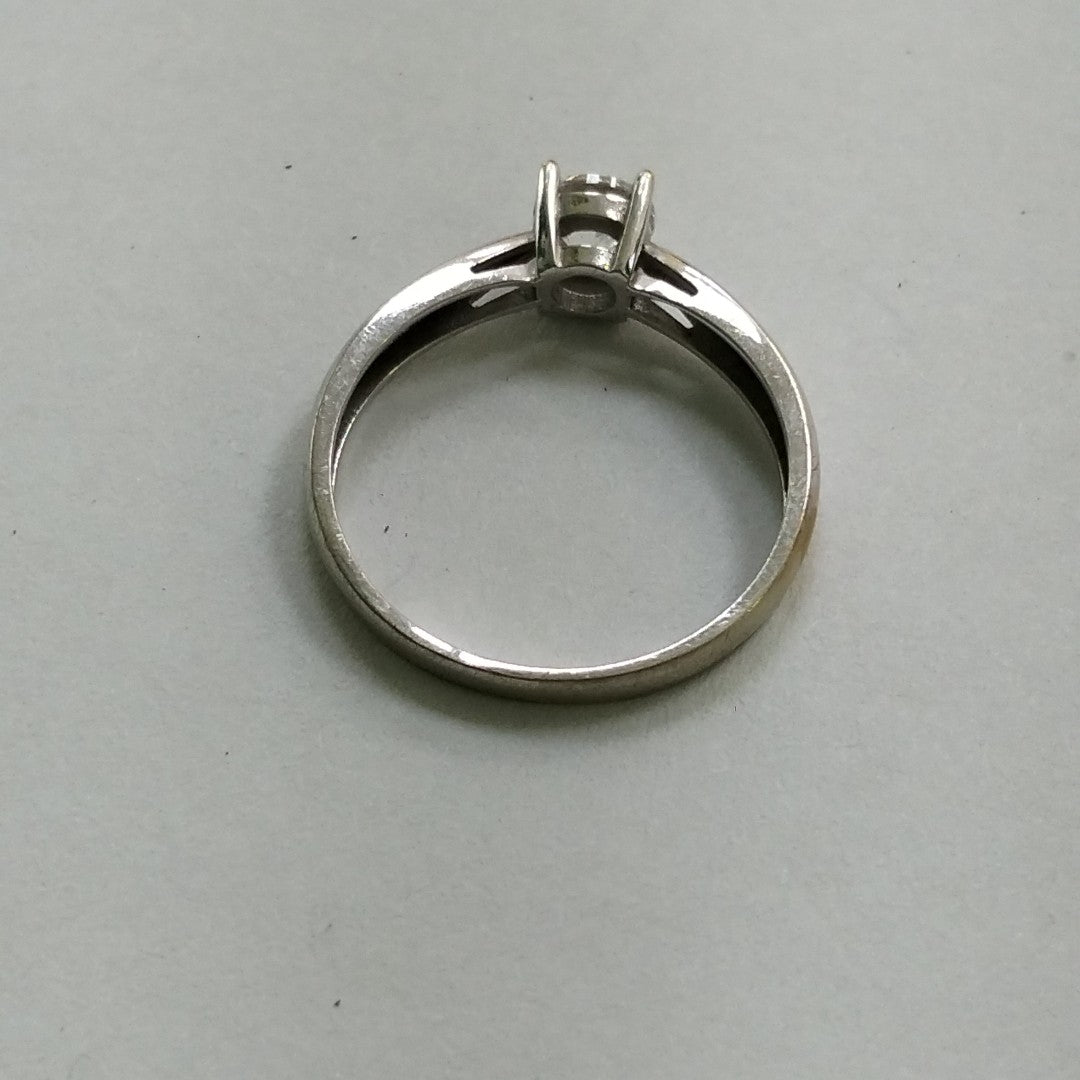 SOLITARIO ORO, ORO BLANCO 14 K 1.8 GRMS (SEMINUEVO)