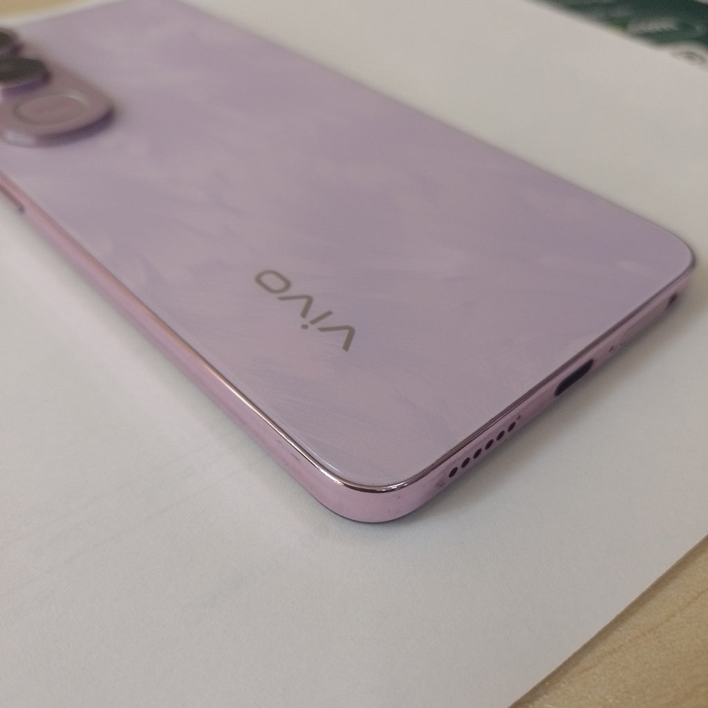 CELULAR VIVO V50 LITE V2441 (2025) 256 GB 8 GB RAM (SEMINUEVO)