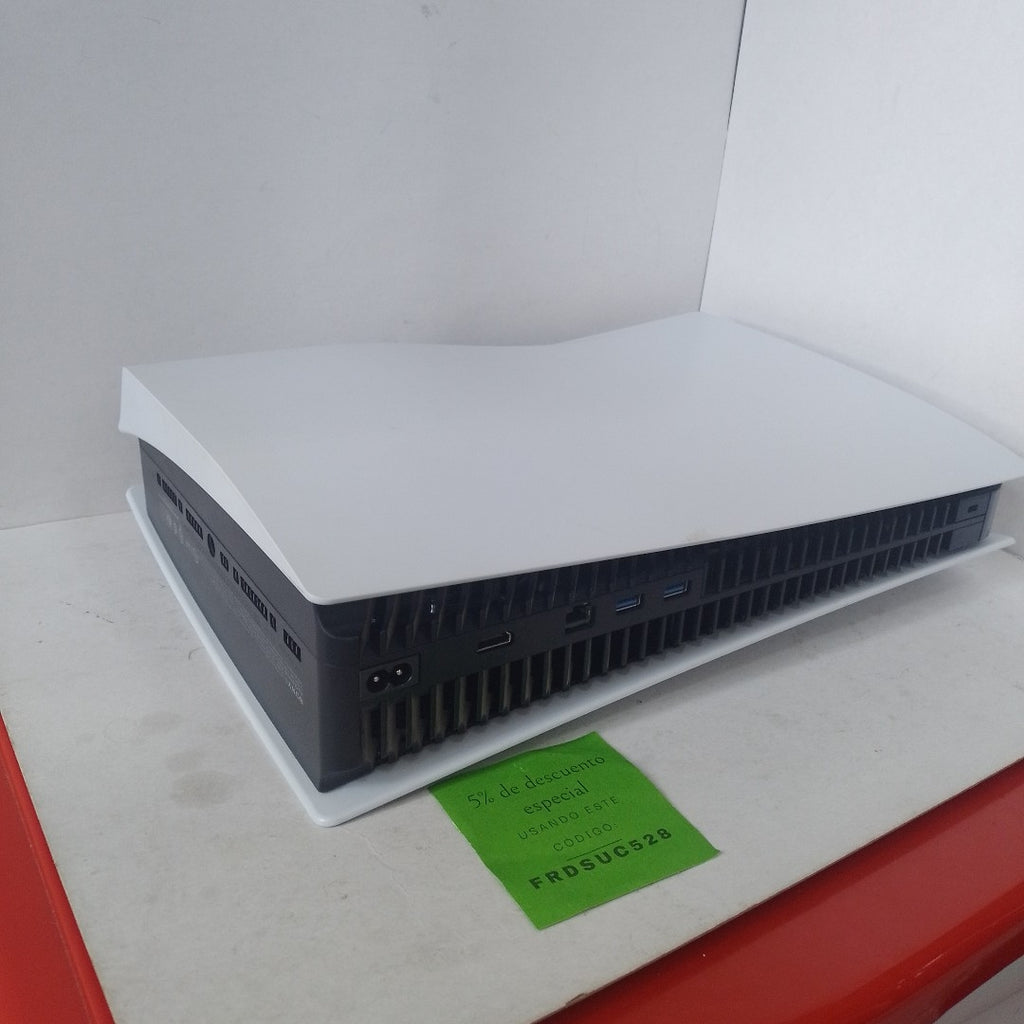 CONSOLA DE VIDEOJUEGO SONY PS5 825 SSD (SEMINUEVO)