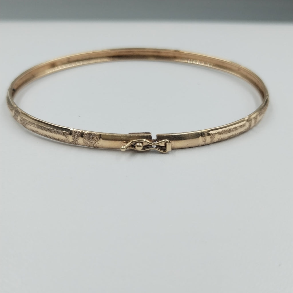 PULSERA RIGIDA ORO 14 K 3.9 GRMS (SEMINUEVO)