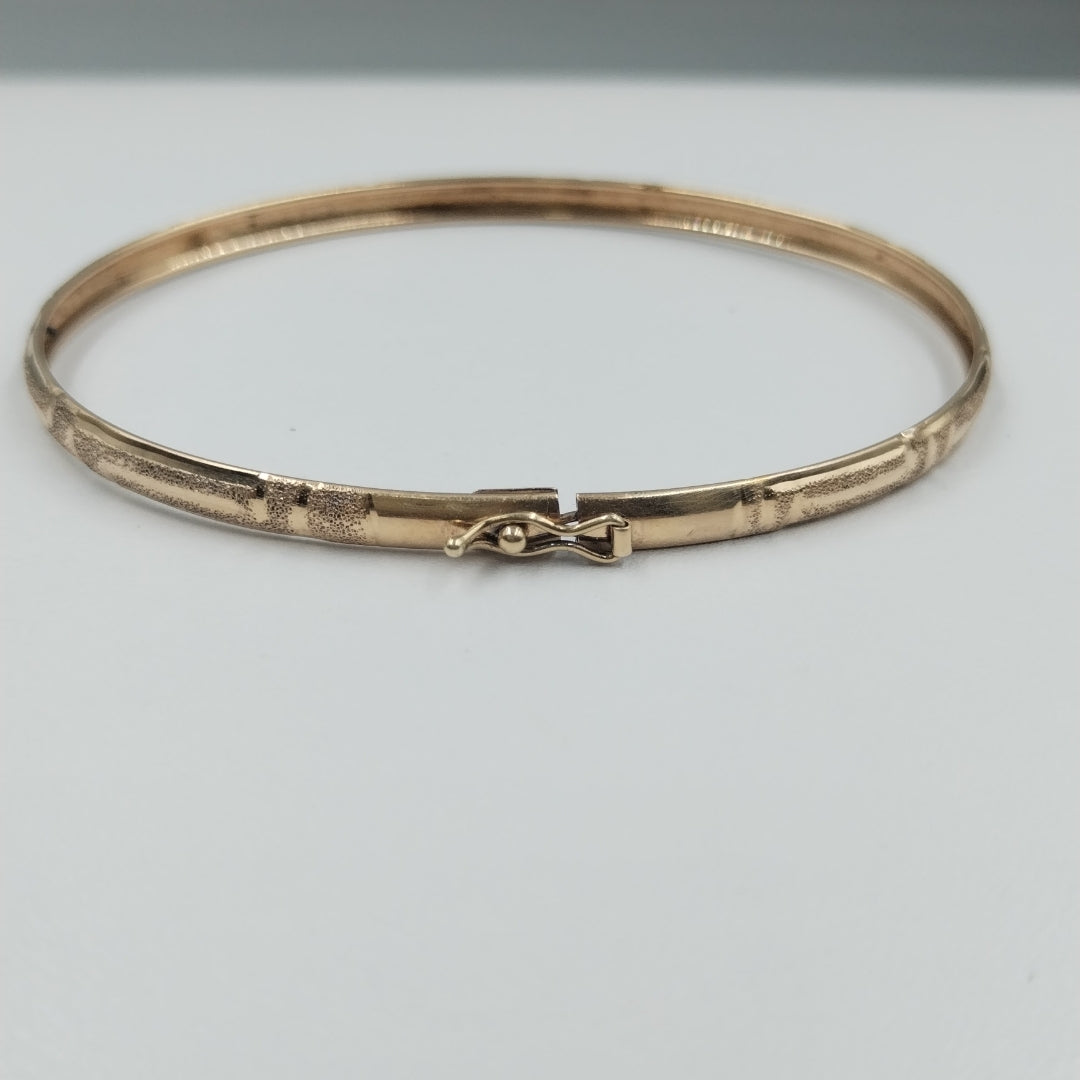 PULSERA RIGIDA ORO 14 K 3.9 GRMS (SEMINUEVO)