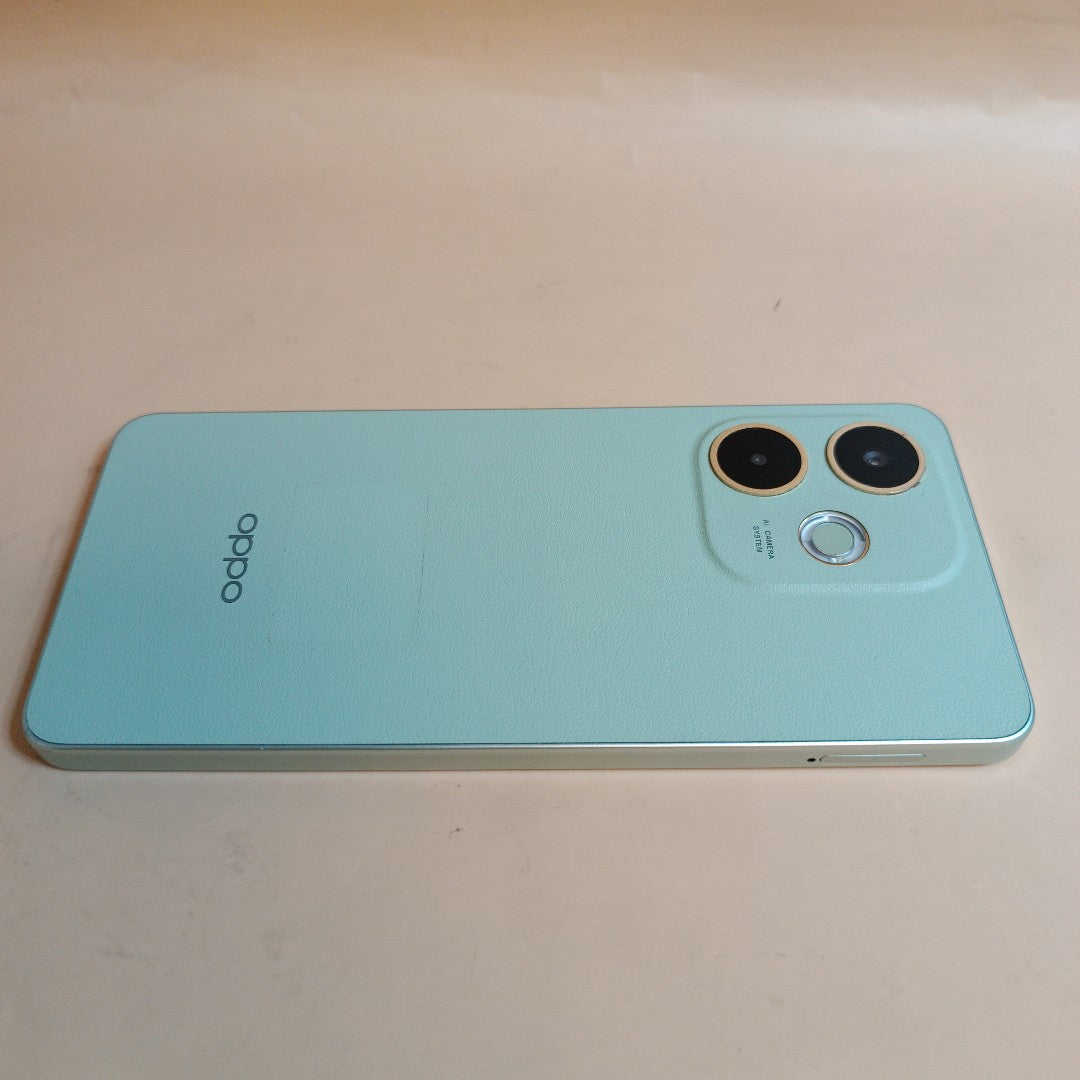 CELULAR OPPO A5 PRO CPH2711 (2025) 256 GB 8 GB RAM (SEMINUEVO)