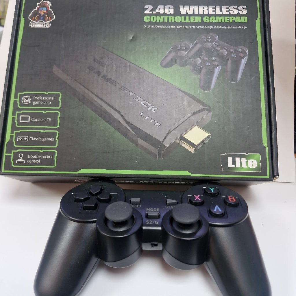 CONSOLA DE VIDEOJUEGO OTRAS MARCAS OTROS MODELOS GAME STICK 2 CONTROLES (SEMINUEVO)