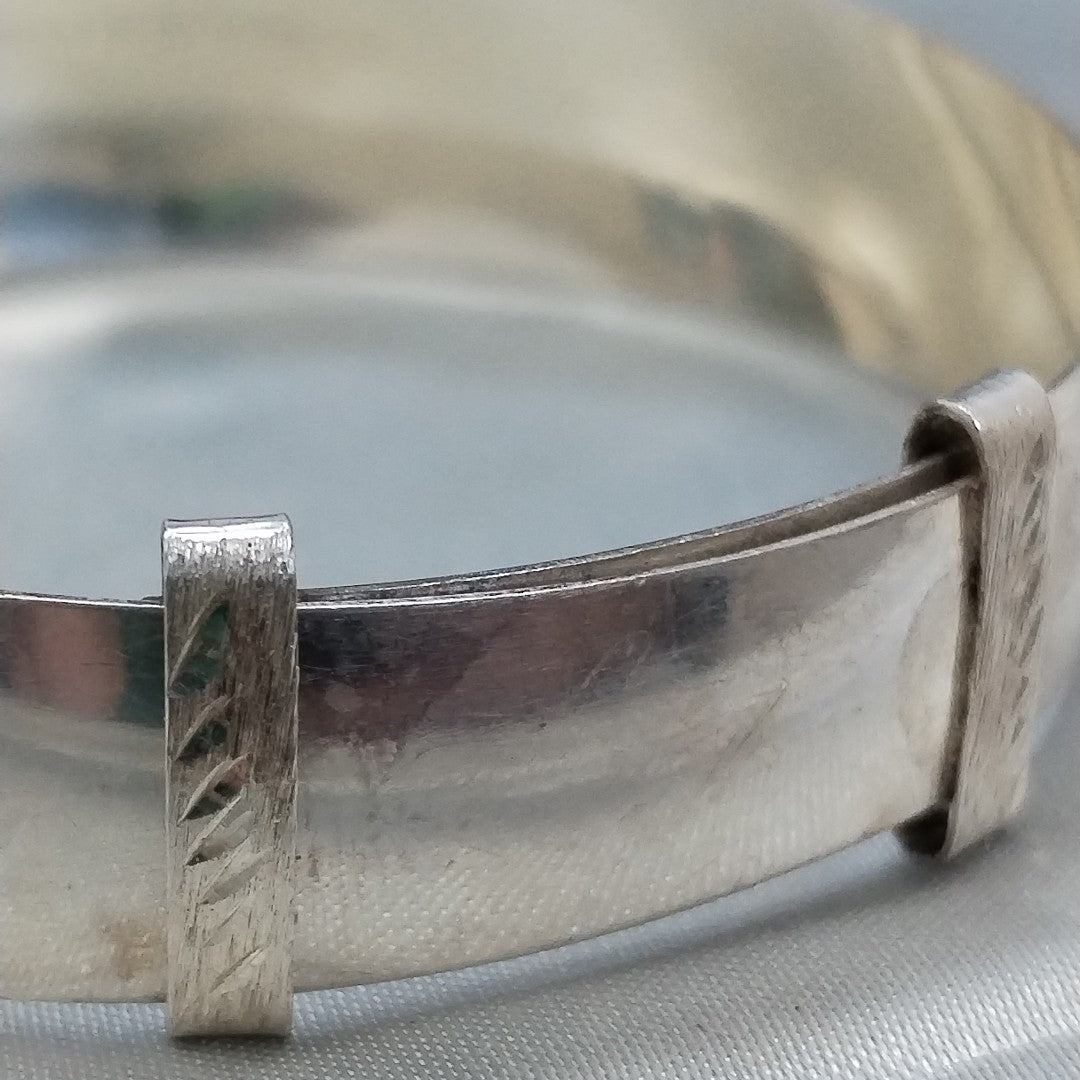 PULSERA RIGIDA PLATA 17.1 GRMS (SEMINUEVO)
