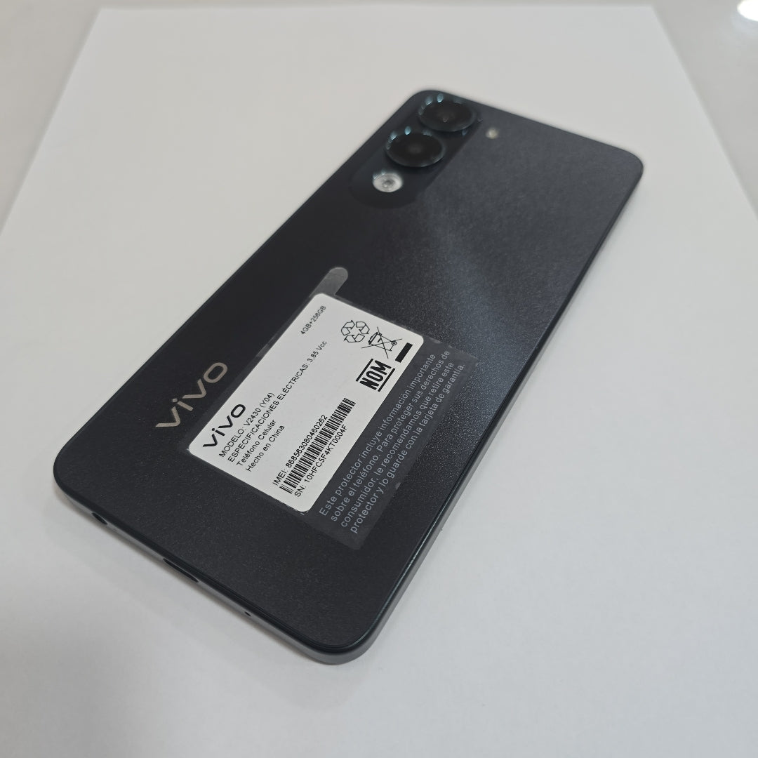 CELULAR VIVO Y04 V2430 (2025) 256 GB 4 GB RAM (SEMINUEVO)