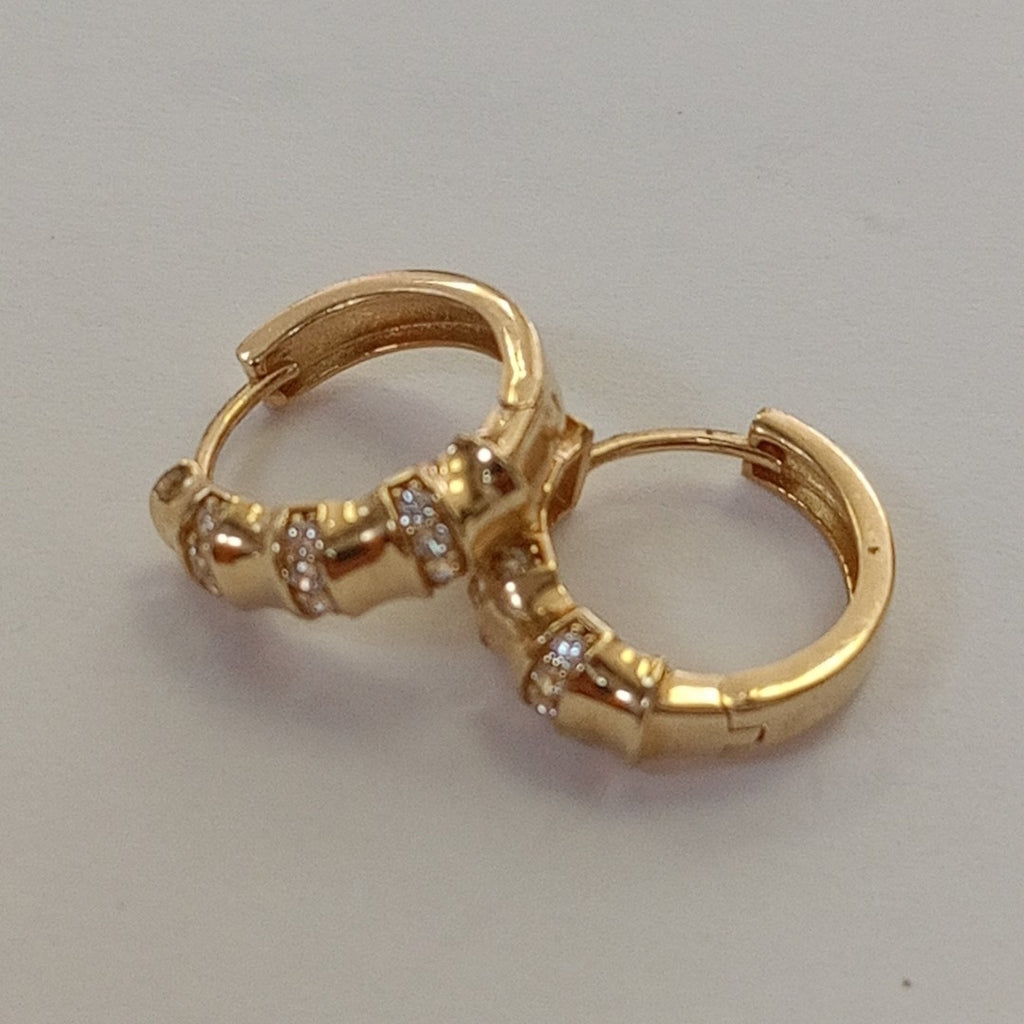 HUGGIES ORO 14K 2.6 (NUEVO)