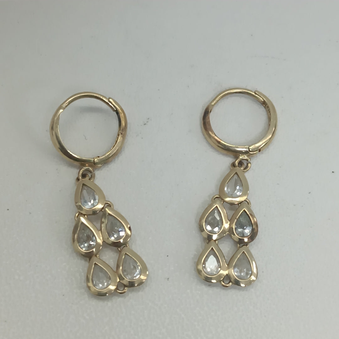 ARRACADAS PAR ORO 14 K 3.1 GRMS (SEMINUEVO)