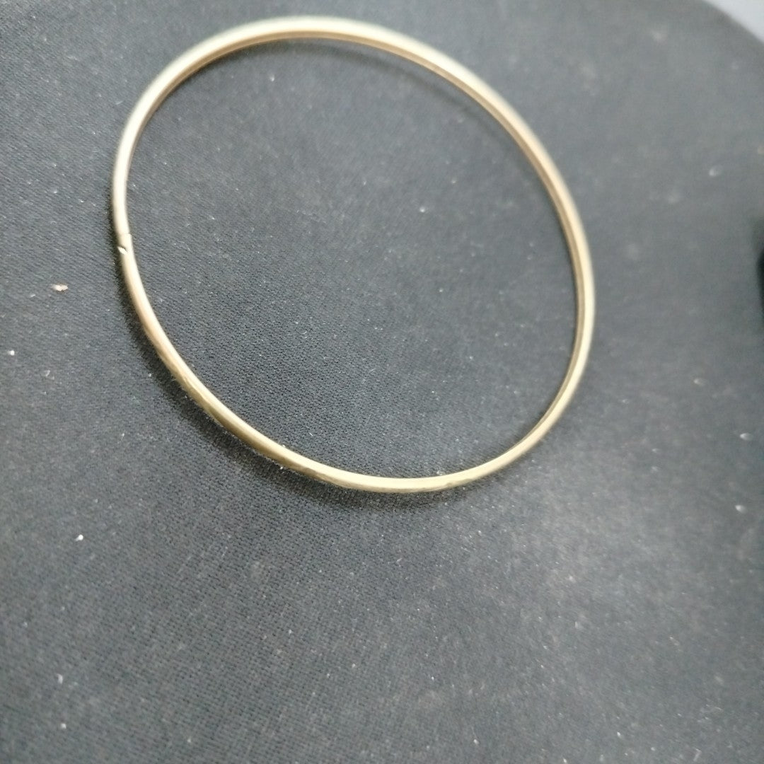PULSERA RIGIDA ORO 10 K 3.3 GRMS (SEMINUEVO)