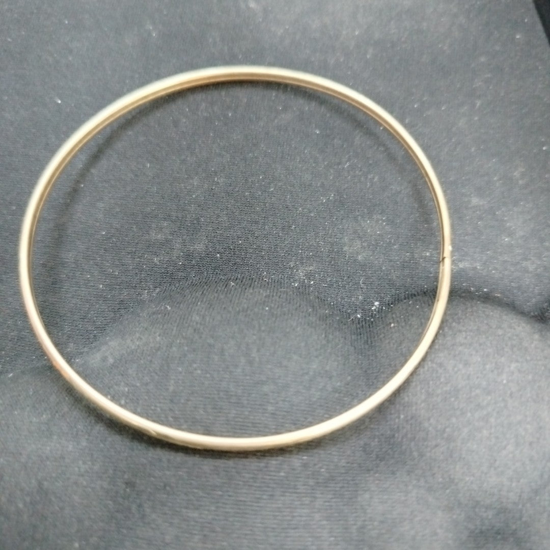 PULSERA RIGIDA ORO 10 K 3.4 GRMS (SEMINUEVO)