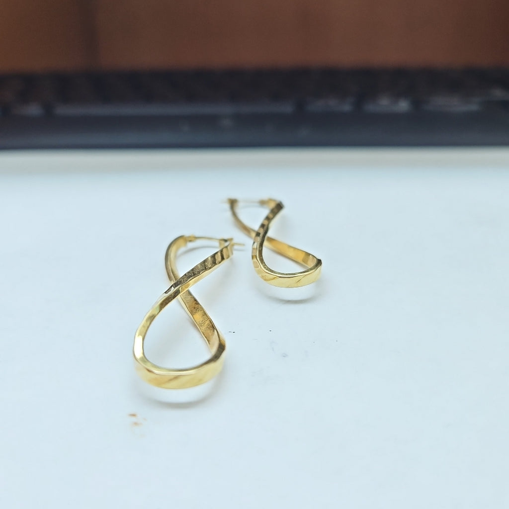 ARETES PAR ORO 14 K 2.3 GRMS (SEMINUEVO)