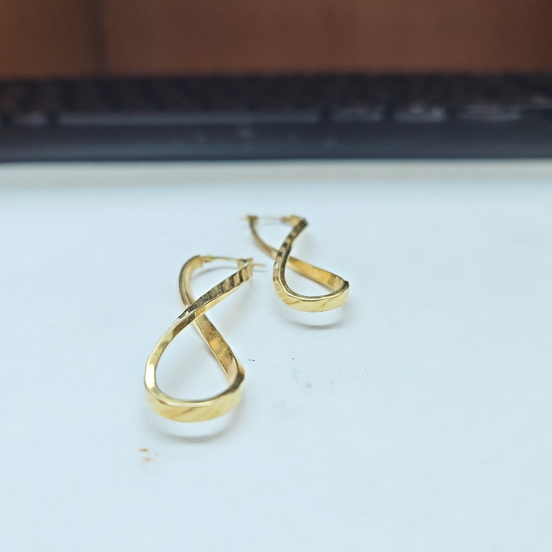 ARETES PAR ORO 14 K 2.3 GRMS (SEMINUEVO)