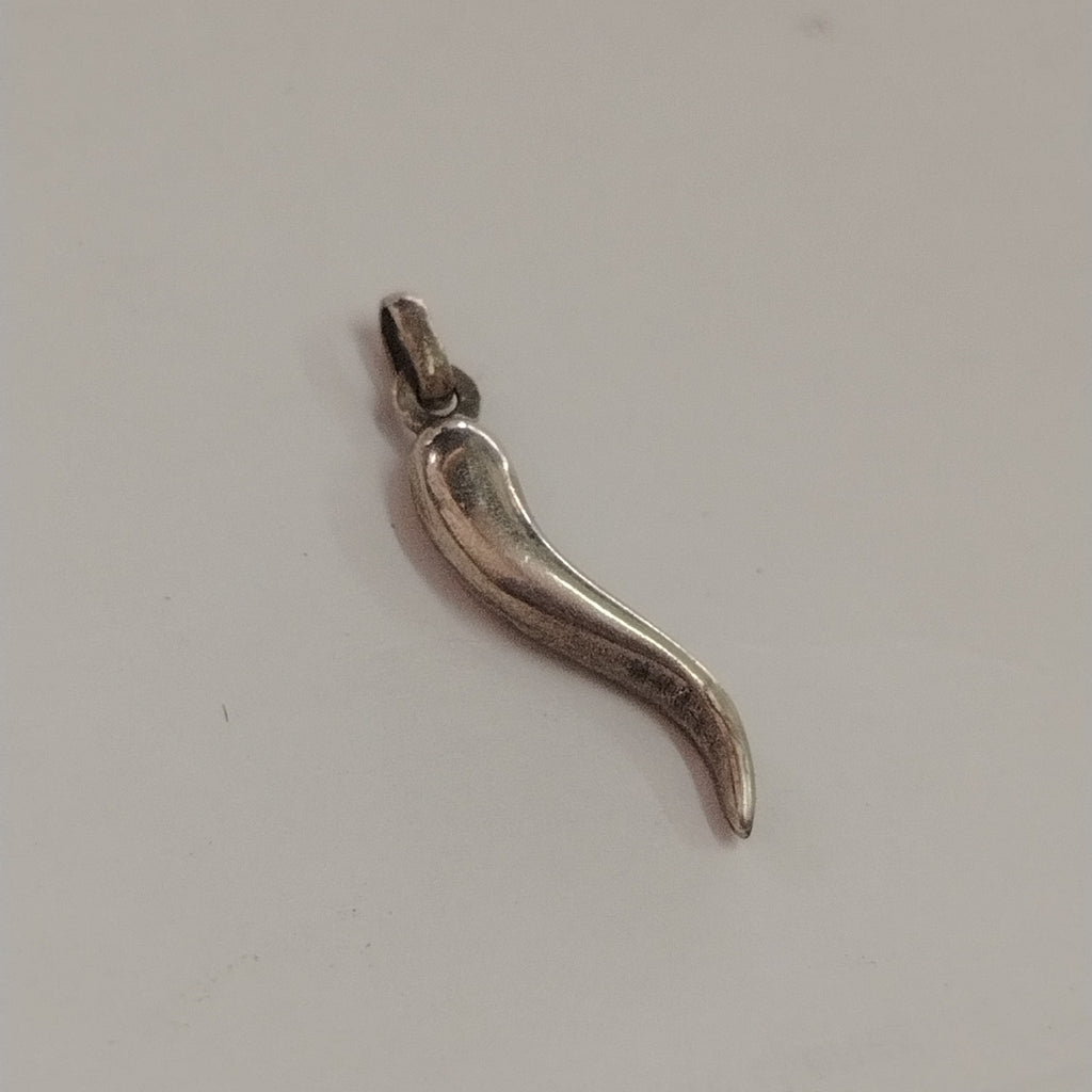 DIJE PLATA 0.8 GRMS (SEMINUEVO)